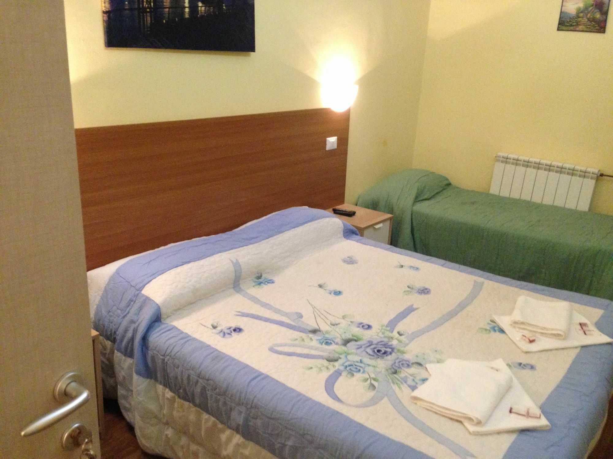 Dixi Bird Guesthouse Roma Exterior foto